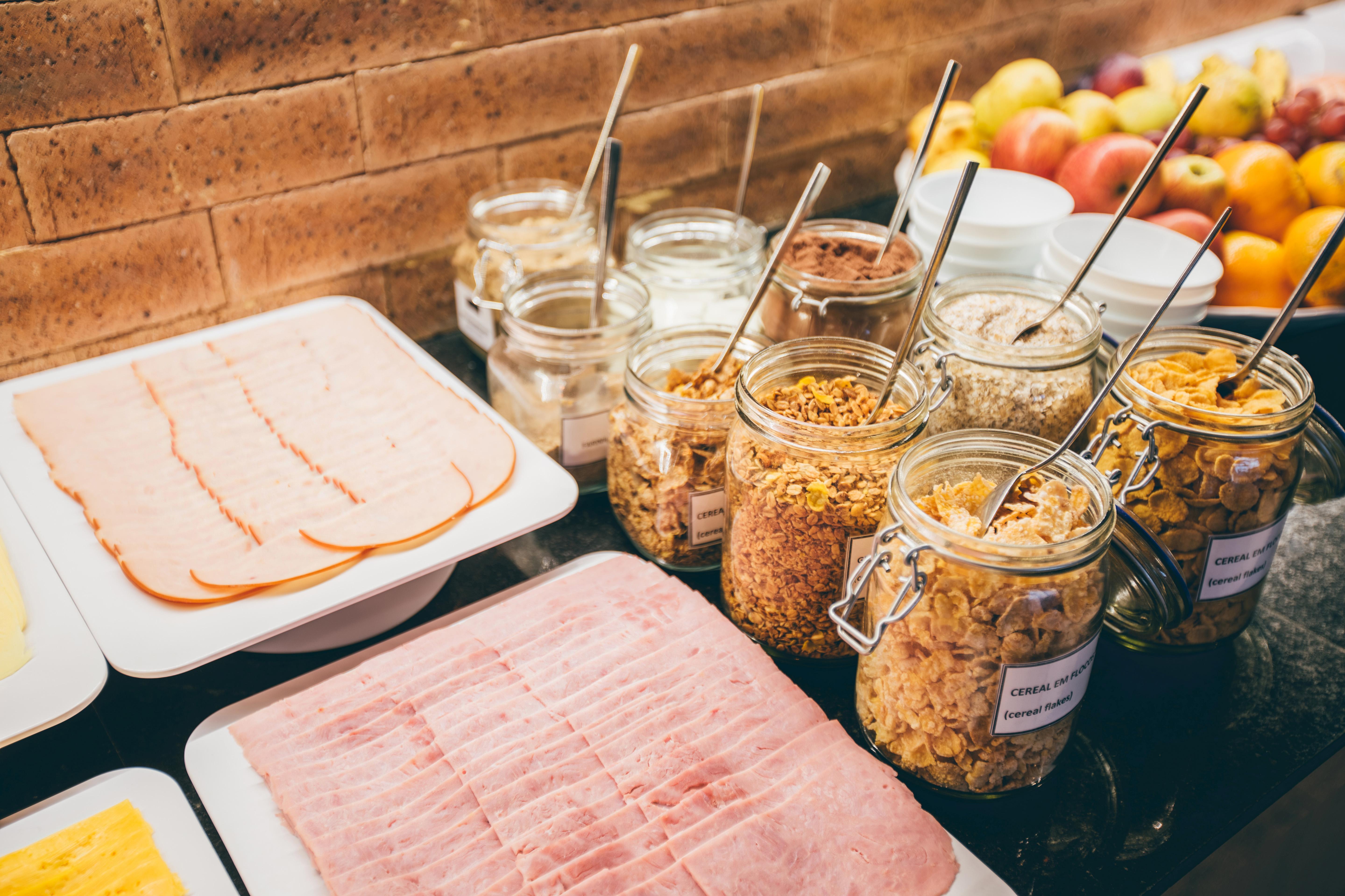 ברזיליה Cullinan Hplus Premium מראה חיצוני תמונה Müsli and ham at a breakfast buffet